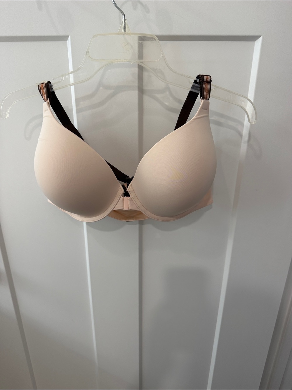 Victoria's Secret Light Nude T-Shirt Bra with Black Straps